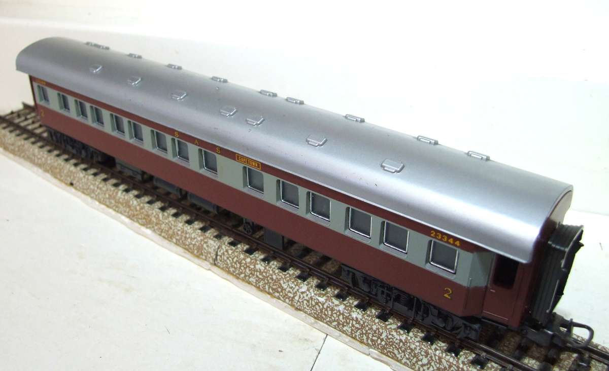 LIMA HO: SAR `Trans Karoo Cape Town` 2nd Class Coach in Very Good, Boxed condition(Italy)