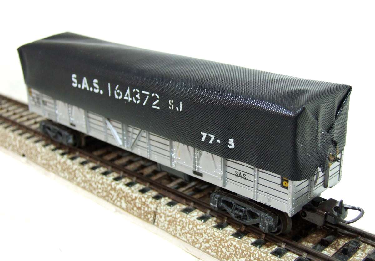 LIMA HO: SAR Silver OZ Wagon with SAS Tarpaulin in Very Good Boxed Condition (Italy)