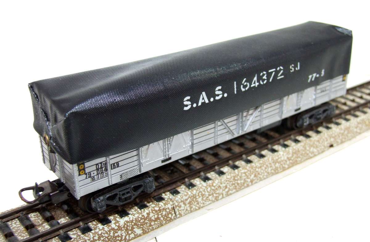 LIMA HO: SAR Silver OZ Wagon with SAS Tarpaulin in Very Good Boxed Condition (Italy)