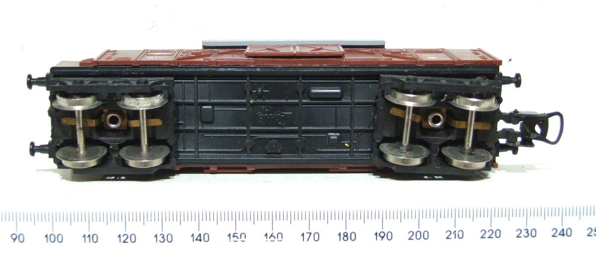 LIMA HO:  European SNCF Freight/Brake Van with Red Lights in Good Un-Boxed condition.(Italy)