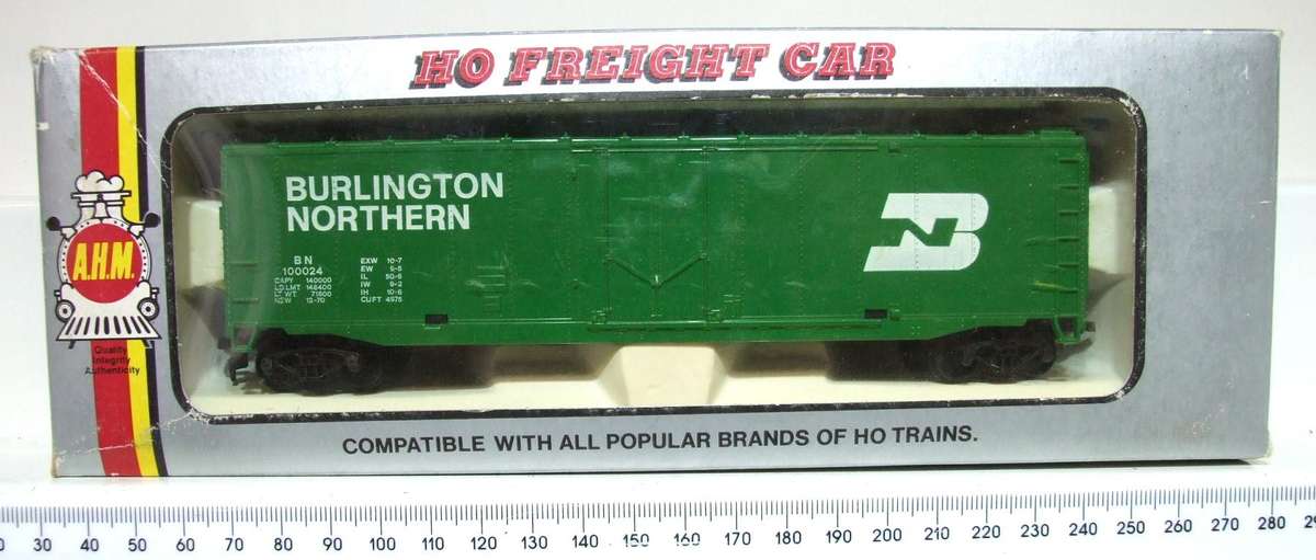 AHM HO: BURLINGTON 50' Box Car in New Old Stock Boxed condition.(USA)