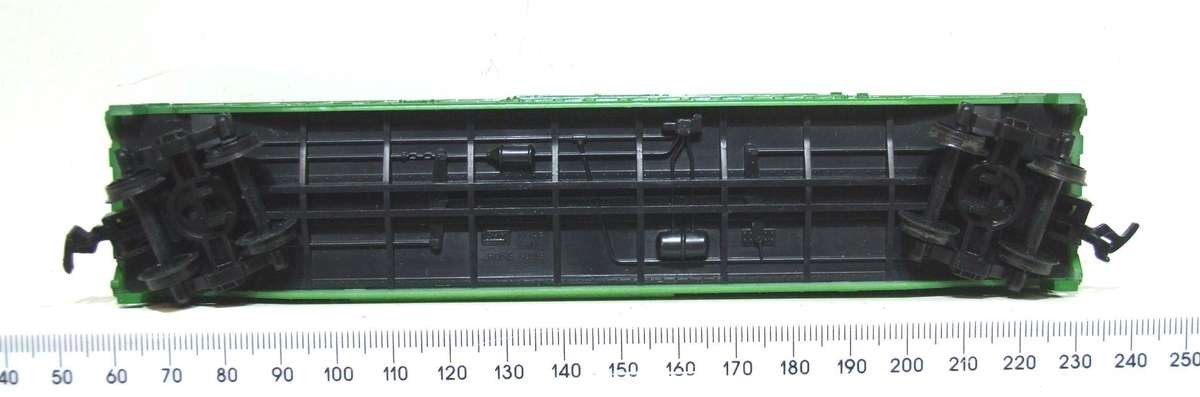 AHM HO: BURLINGTON 50' Box Car in New Old Stock Boxed condition.(USA)