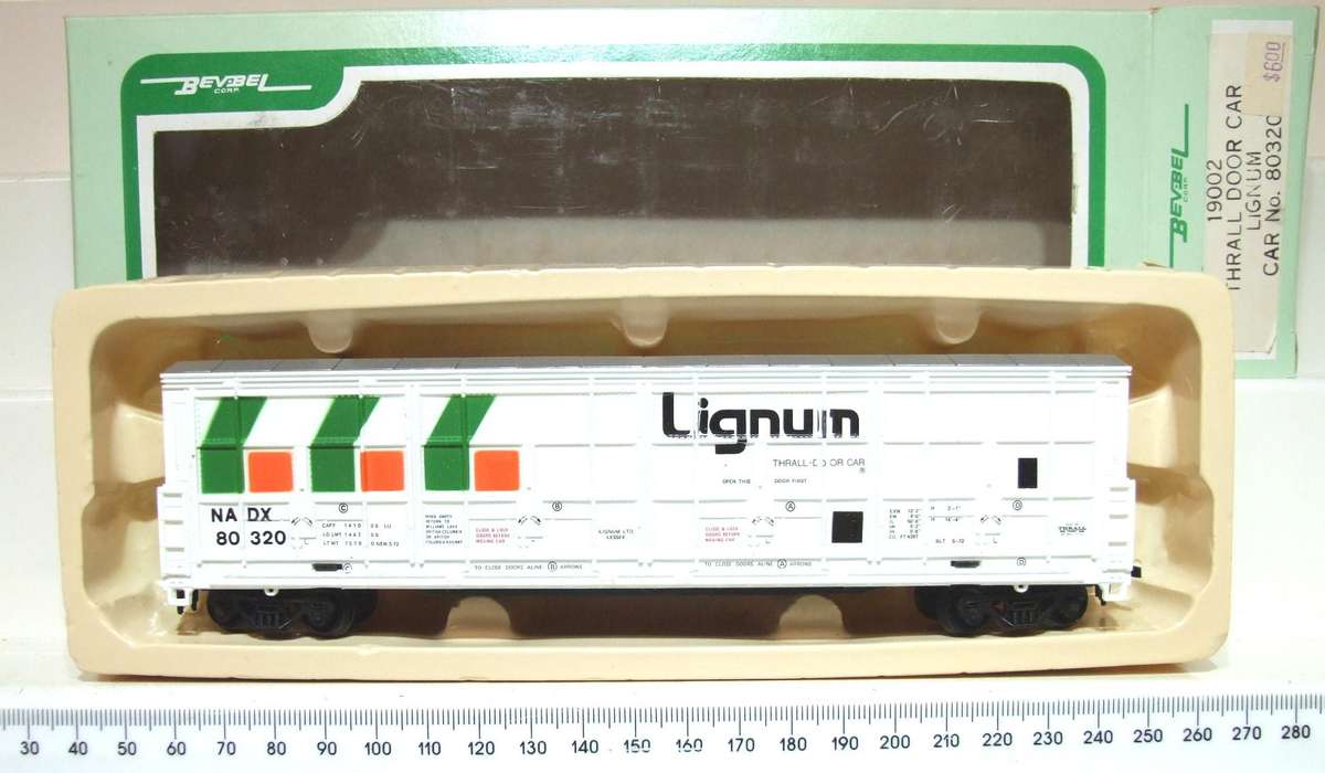 BEV-BEL CORP HO: Detailed LIGNUN 50' Box Car(19002) in New Old Stock Boxed condition.(USA)