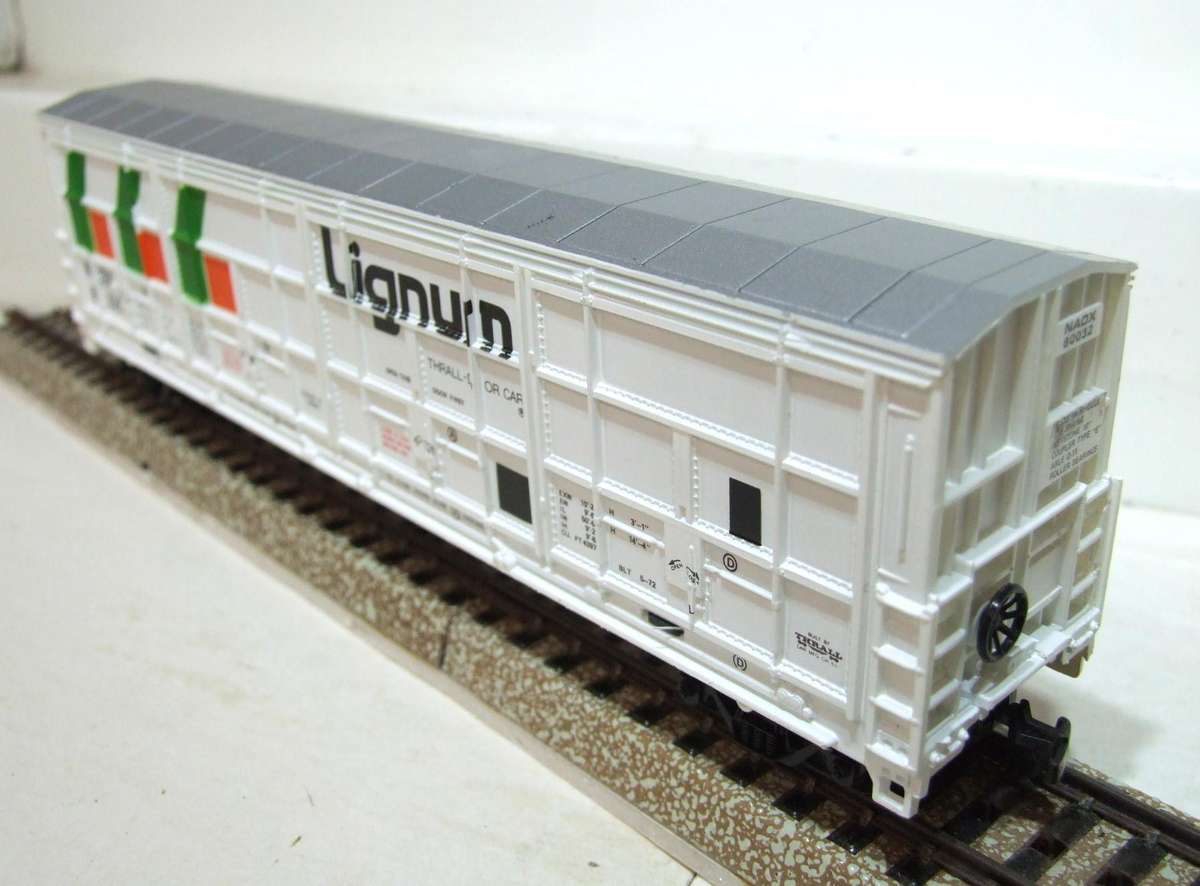 BEV-BEL CORP HO: Detailed LIGNUN 50' Box Car(19002) in New Old Stock Boxed condition.(USA)