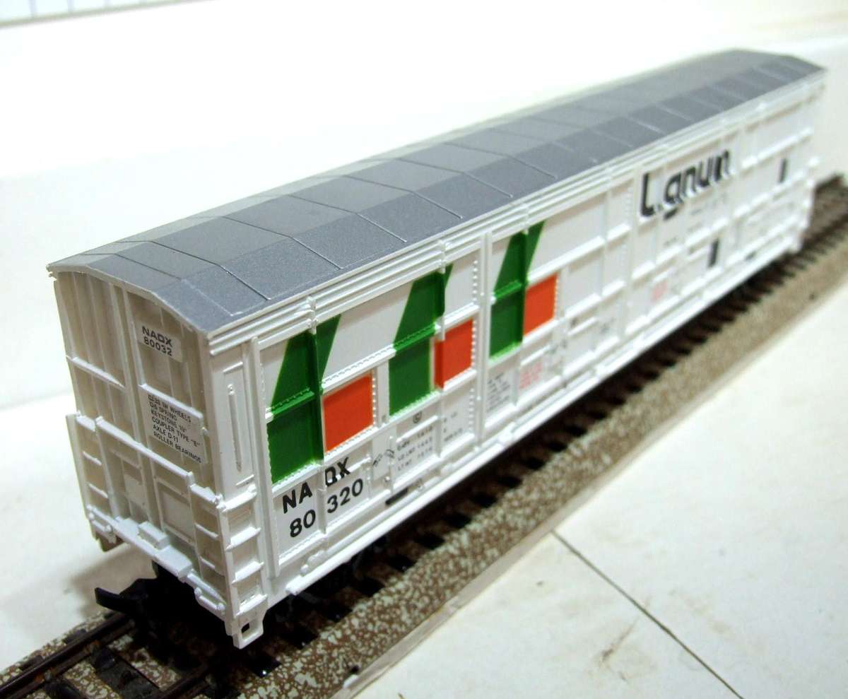 BEV-BEL CORP HO: Detailed LIGNUN 50' Box Car(19002) in New Old Stock Boxed condition.(USA)