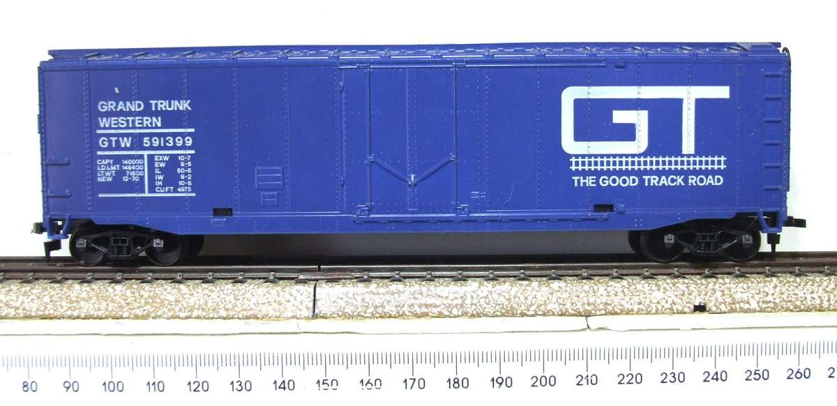 AHM HO: GT 50' Reefer in New Old Stock Boxed condition.(USA)