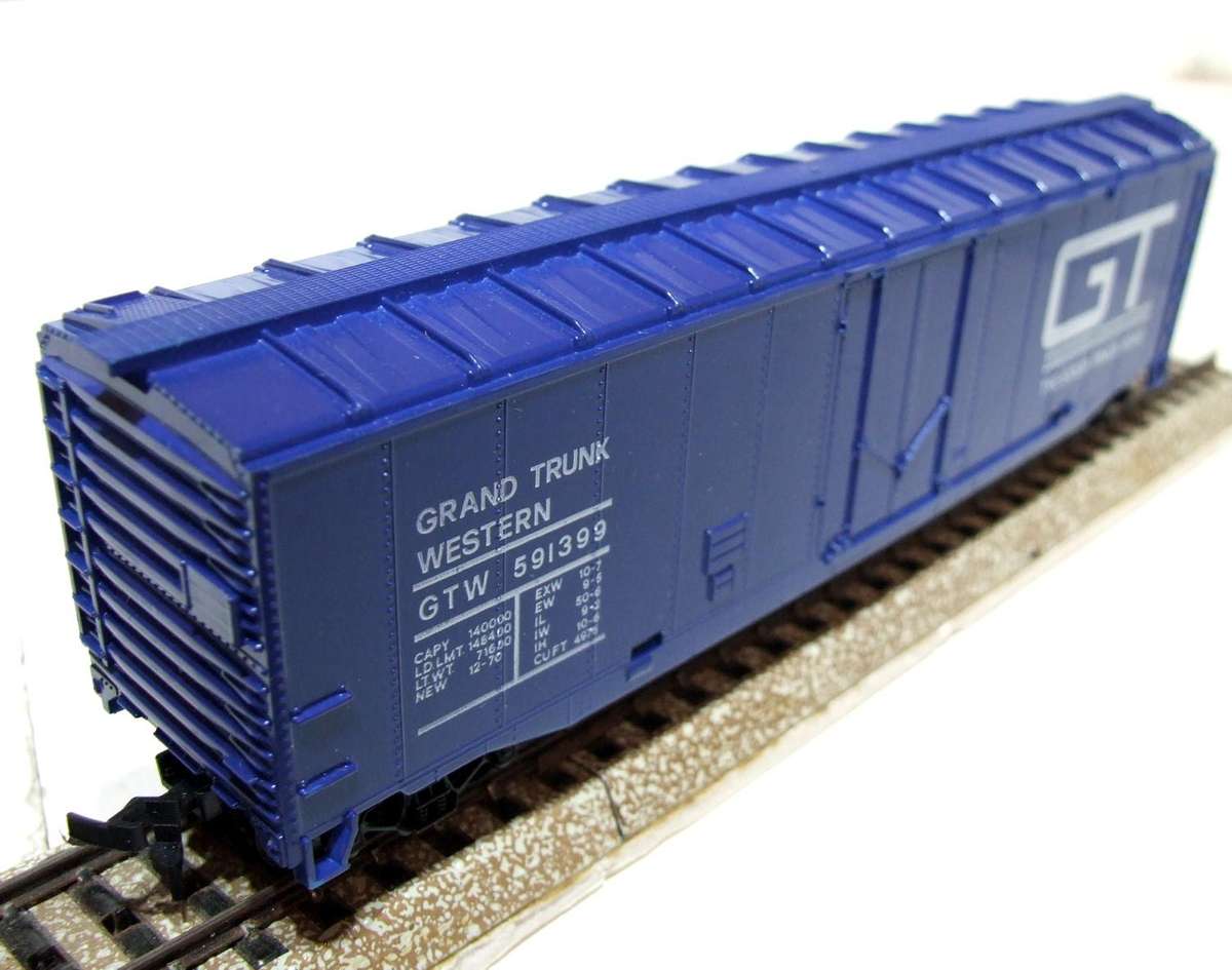 AHM HO: GT 50' Reefer in New Old Stock Boxed condition.(USA)