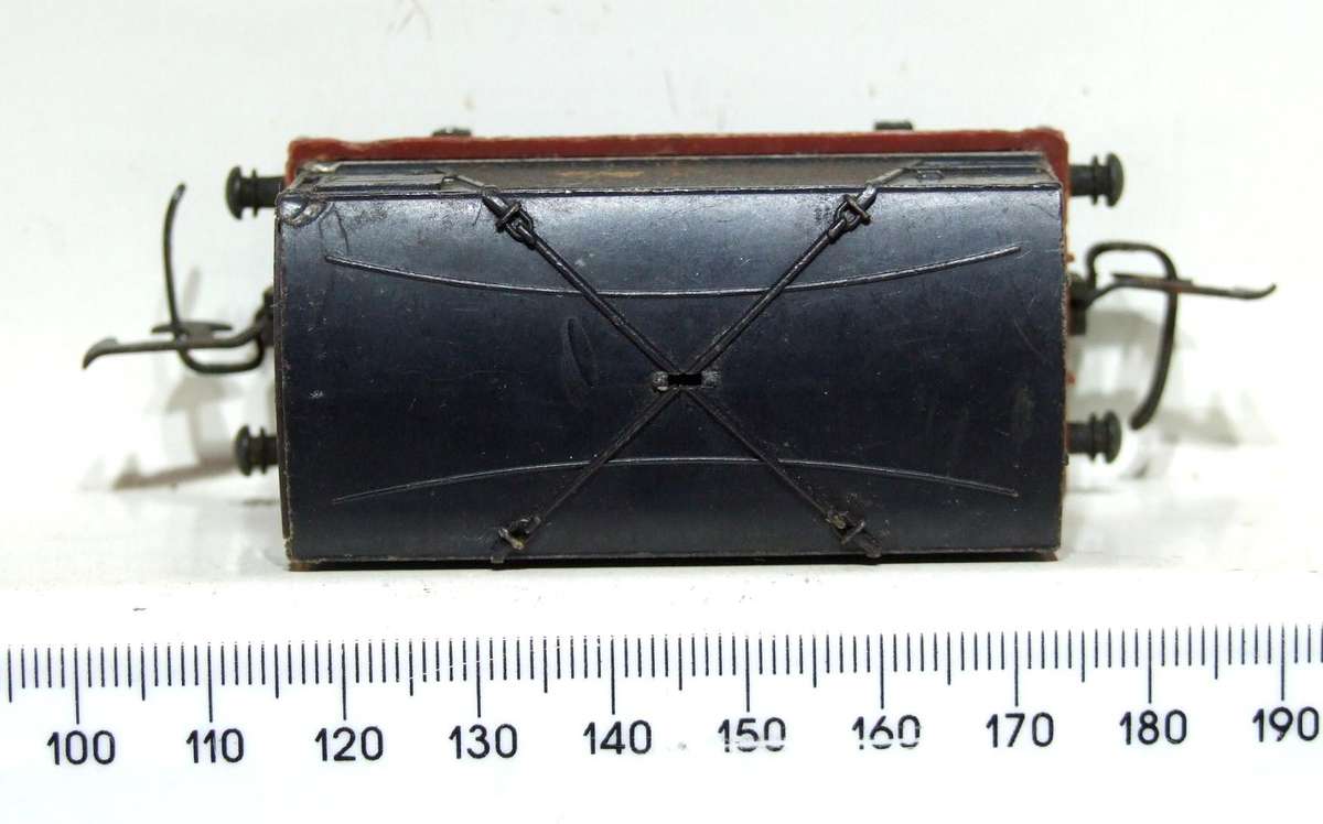 TRI-ANG OO:  Vintage English Container Carrier in Fair Un-Boxed condition.