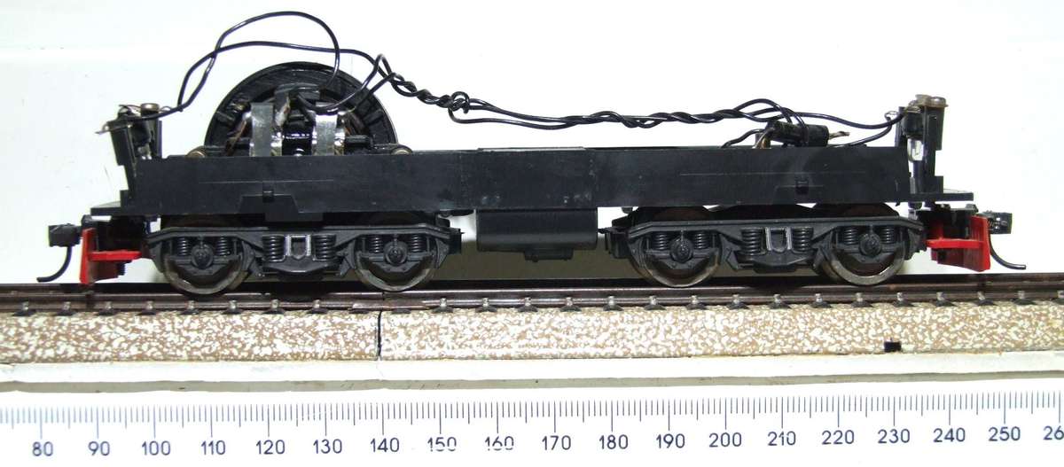 LIMA HO: SAR "Trans Karoo" Class 5-E Loco Undercarriage  Good Un-Boxed Operational condition.(Italy)