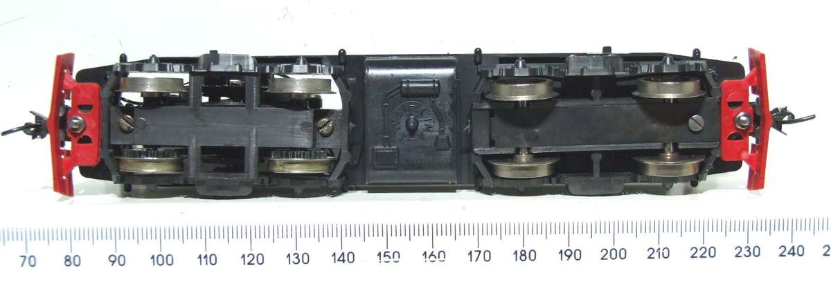LIMA HO: SAR "Trans Karoo" Class 5-E Loco Undercarriage  Good Un-Boxed Operational condition.(Italy)