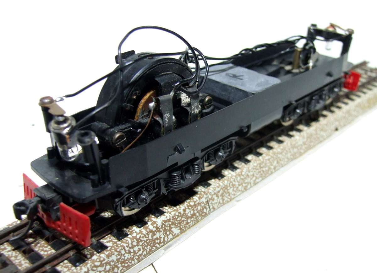 LIMA HO: SAR "Trans Karoo" Class 5-E Loco Undercarriage  Good Un-Boxed Operational condition.(Italy)