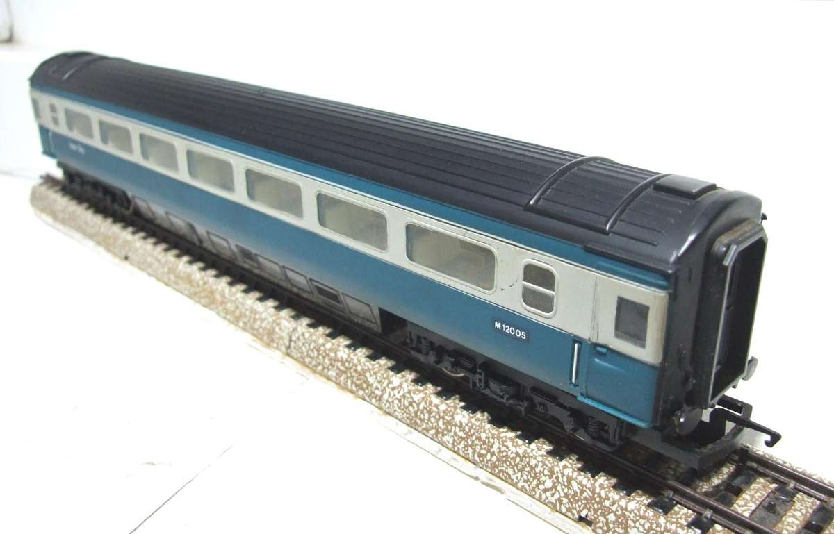 HORNBY OO:  European "Inter City" Passenger Coach in Good Un-Boxed condition.(England)