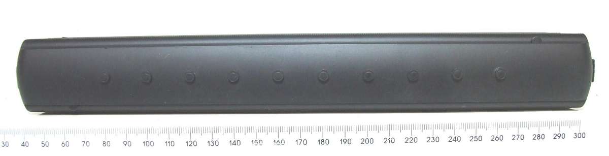 BACHMANN SPECTRUM OO:  Detailed American "SANTA FE" Passenger Coach in Good Un-Boxed condition.