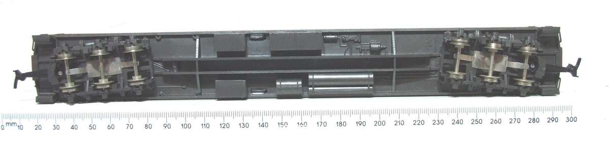 RIVAROSSI HO: Detailed US "PENCELVANIA" Passenger Coach with Lights in Good Un-Boxed condition.