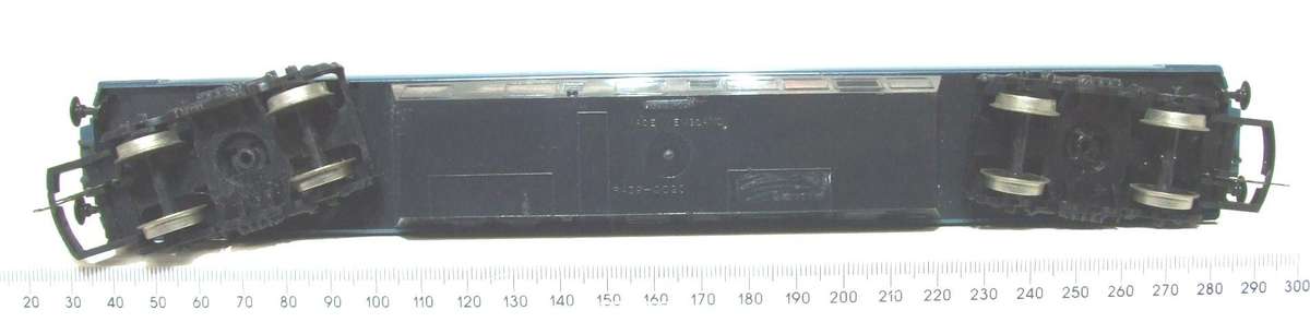 HORNBY OO:  European "Inter City" Passenger Coach in Good Un-Boxed condition.(England)