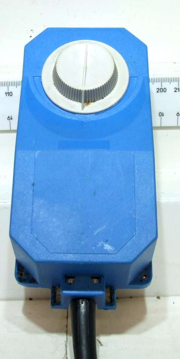 LIMA POWER SUPPLY:  European 220V/12.5V DC Power Supply/Controller in good un-boxed condition(Italy)