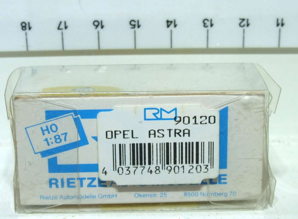 RIETZE HO: Highly Detailed OPEL ASSTRA Rally Car  in Like New Boxed Condition.(Germany)