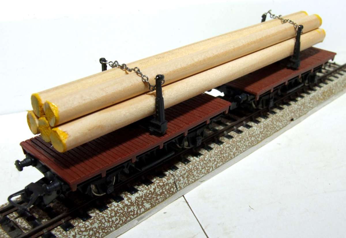 LIMA HO: Vintage Twin Carrier with Wood Load in  Fair, Un-Boxed condition(Italy)