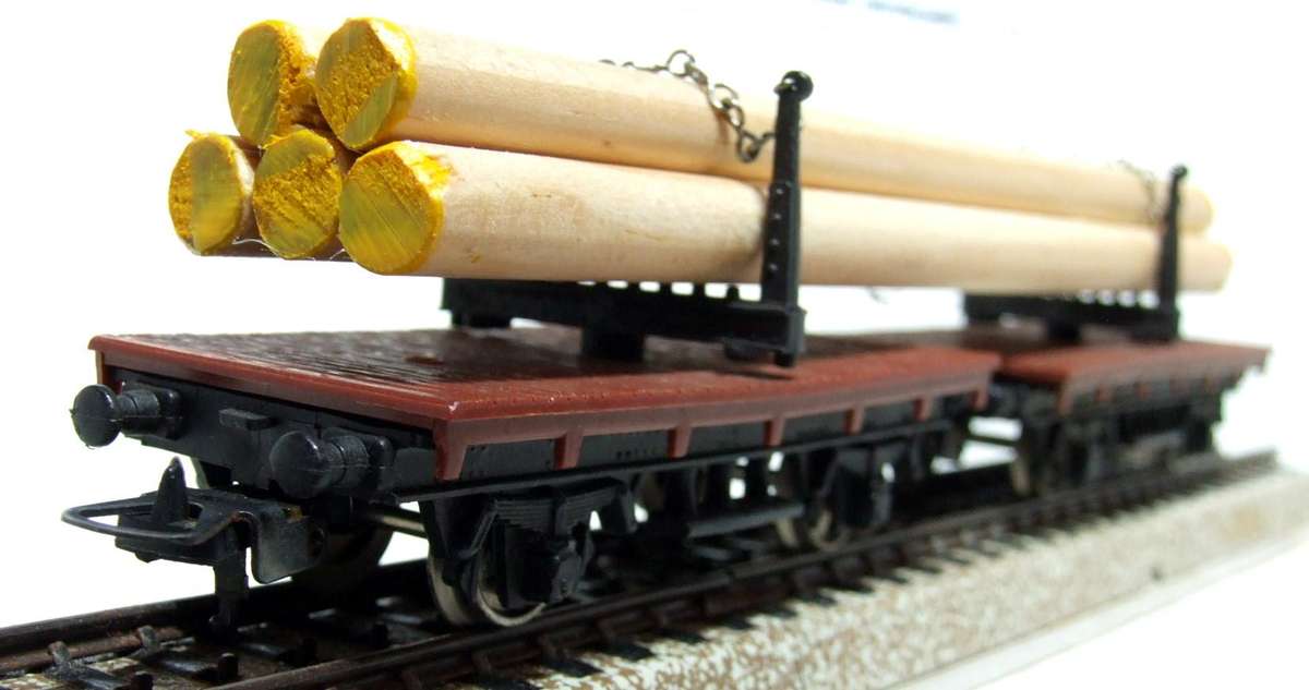 LIMA HO: Vintage Twin Carrier with Wood Load in  Fair, Un-Boxed condition(Italy)