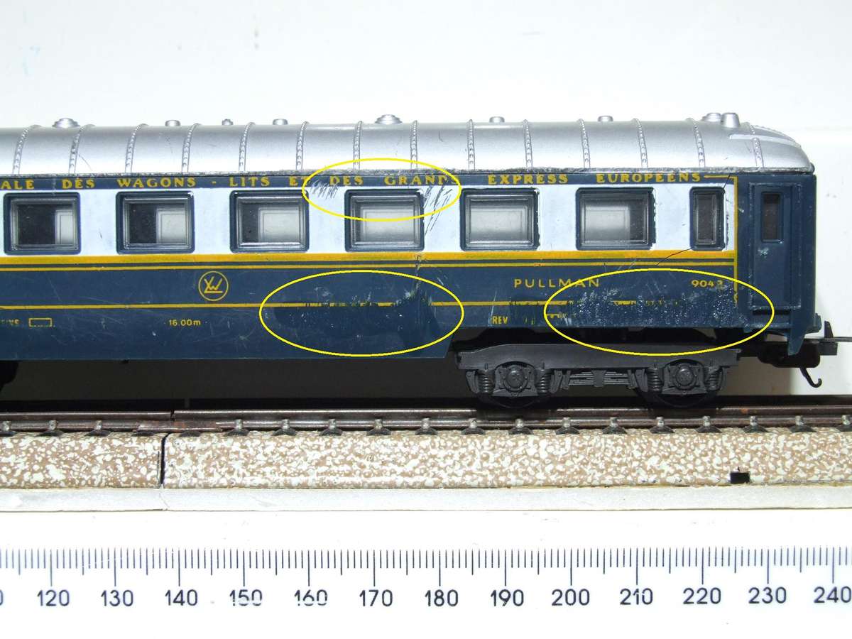 LIMA HO:  Vintage " PULLMAN" Junior 1st Class Passenger Coach in Fair Un-Boxed condition (Italy)