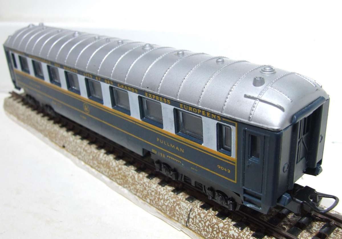 LIMA HO:  Vintage " PULLMAN" Junior 1st Class Passenger Coach in Fair Un-Boxed condition (Italy)