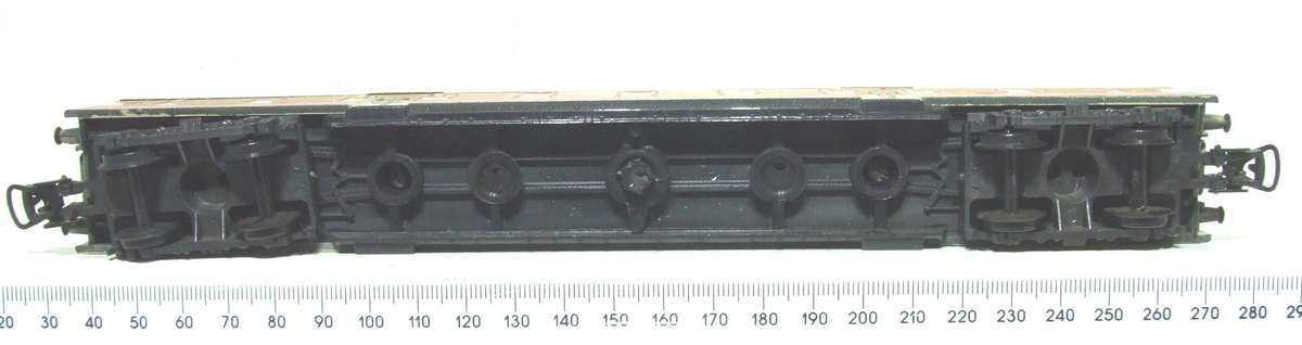 LIMA HO: SAR `PRETORIA` 1st Class Suburban Passenger Coach in Good, Un-Boxed condition(Italy)