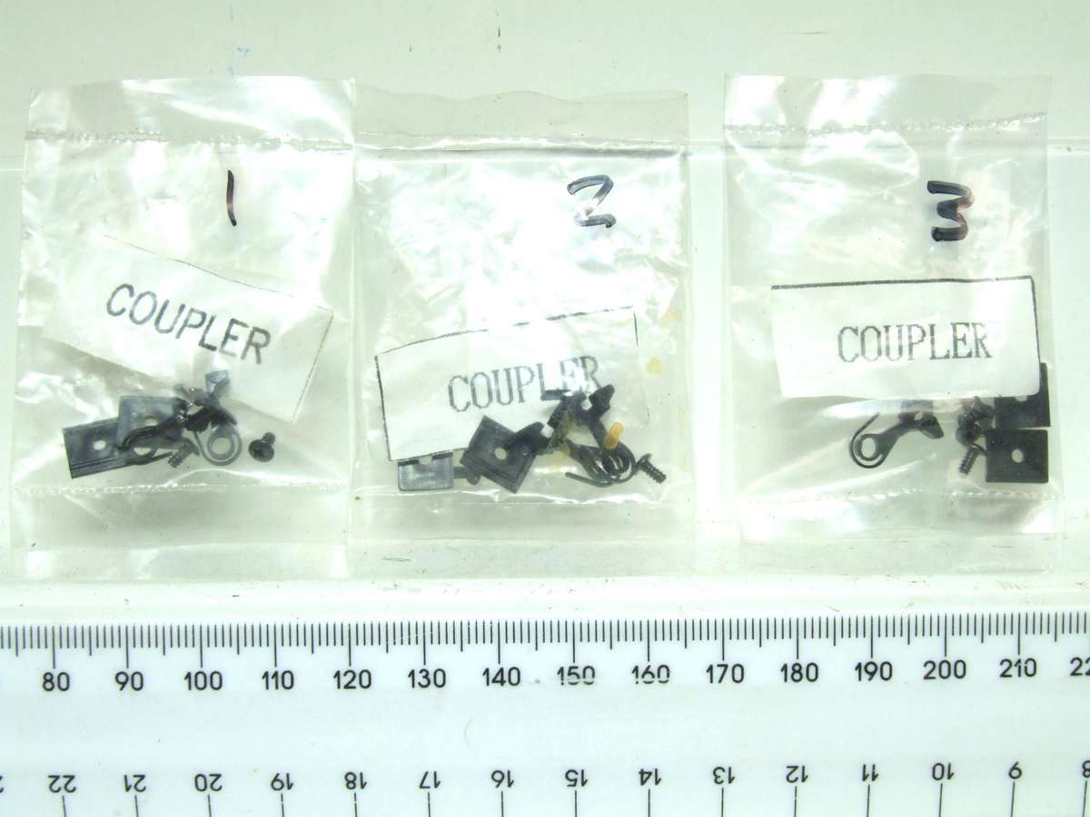 HOOK HORN HO: 3x Sets of Couplings in like New Packaged Condition for Parts.
