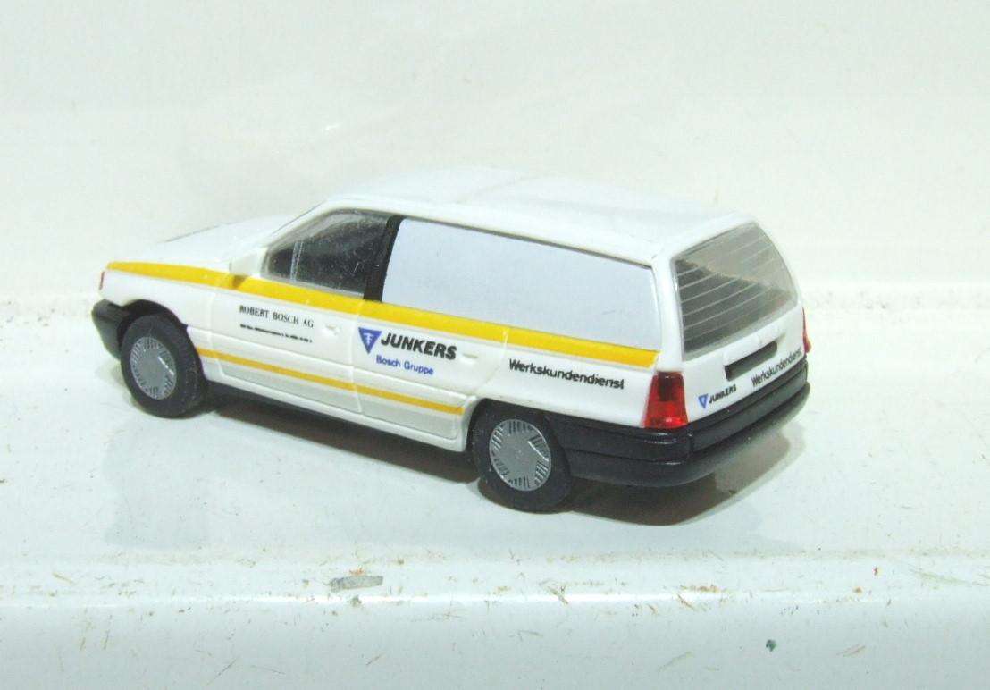 RIETZE HO: Highly Detailed OPEL ASSTRA Station Wagon in Good Boxed Condition.(Germany)