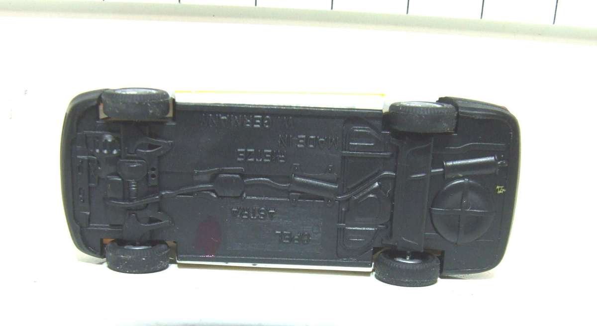 RIETZE HO: Highly Detailed OPEL ASSTRA Station Wagon in Good Boxed Condition.(Germany)