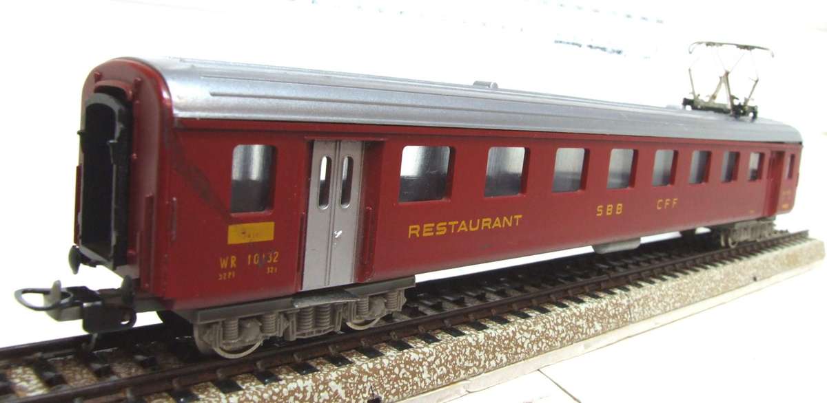 LIMA HO: Vintage SBB SWISS Restaurant Coach in Good, Un-Boxed condition(Italy)