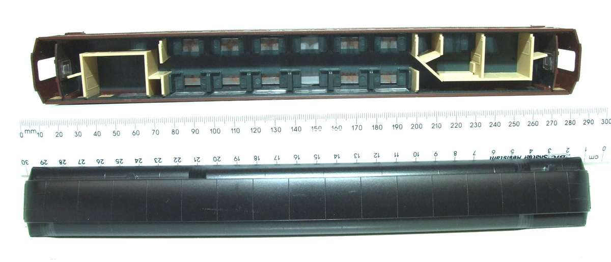 BRANCHLINE HO:Detailed American "NEW HAVEN" Pass Coach in New Partly Assembled Boxed condition.(USA