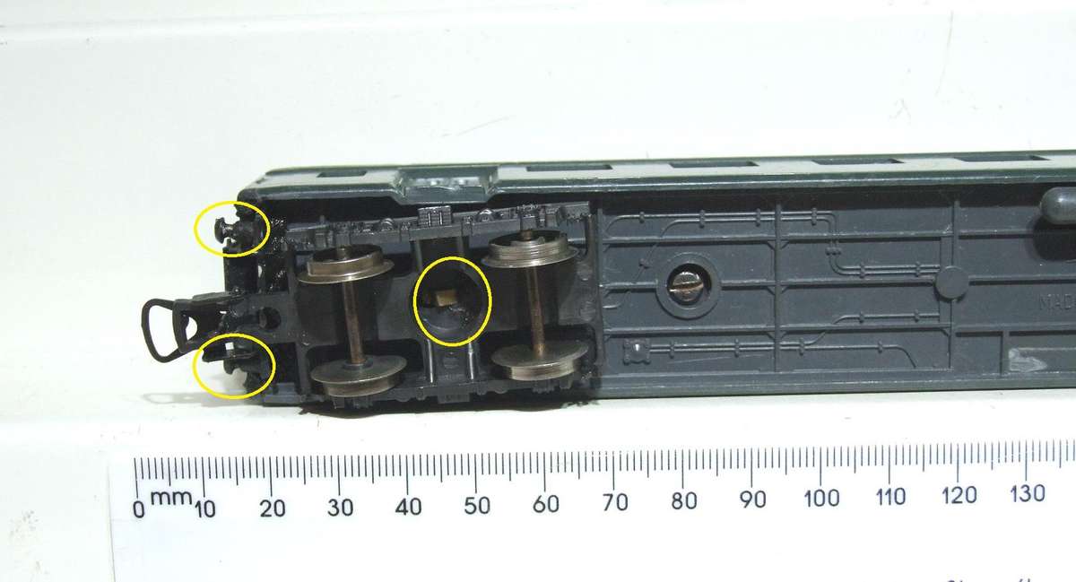 LIMA HO: SBB SWISS 1st Class Suburban Passenger Coach in Fair, Un-Boxed condition(Italy)