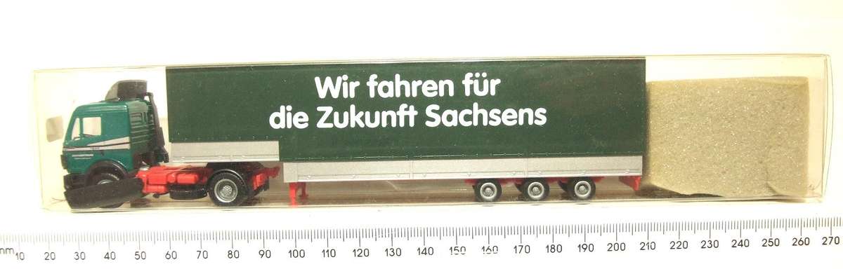 HERPA HO: Highly Detailed "SACHSENTRANS" Mercedes Benz Horse & Trailer in Good Boxed Condition.