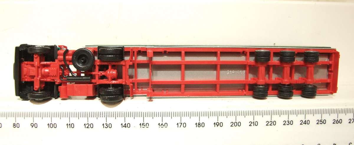 HERPA HO: Highly Detailed "SACHSENTRANS" Mercedes Benz Horse & Trailer in Good Boxed Condition.