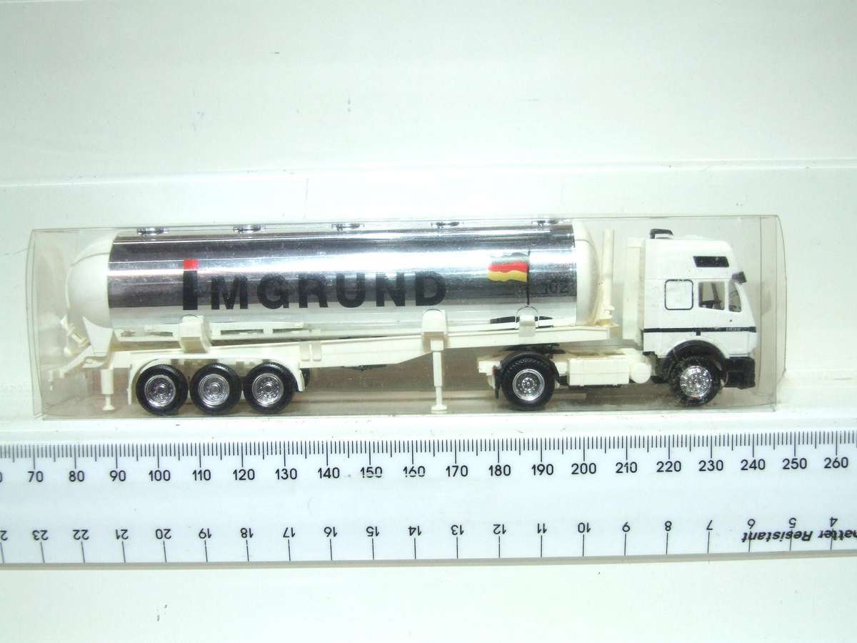 HERPA HO: Highly Detailed "iMGRUND" Mercedes Benz Horse & Tanker in Good Boxed Condition.