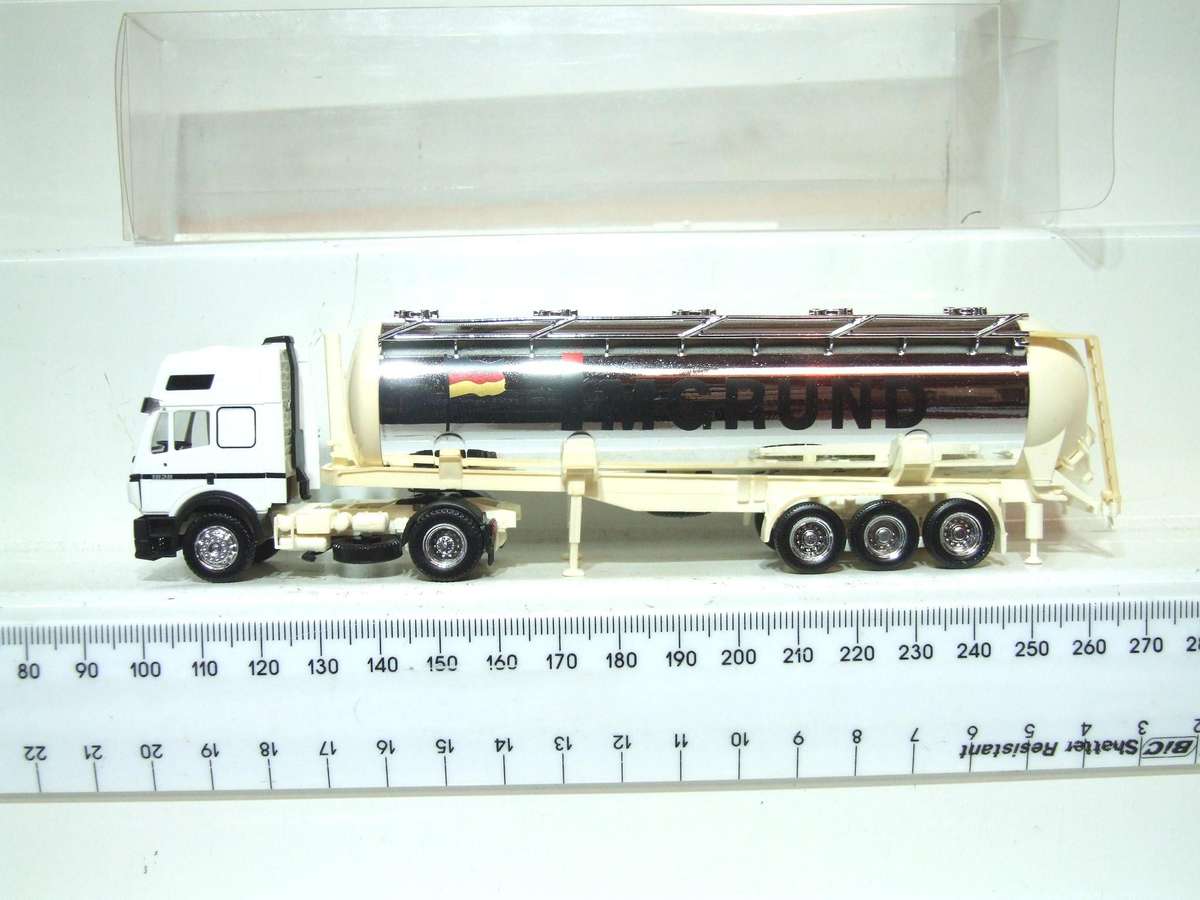 HERPA HO: Highly Detailed "iMGRUND" Mercedes Benz Horse & Tanker in Good Boxed Condition.