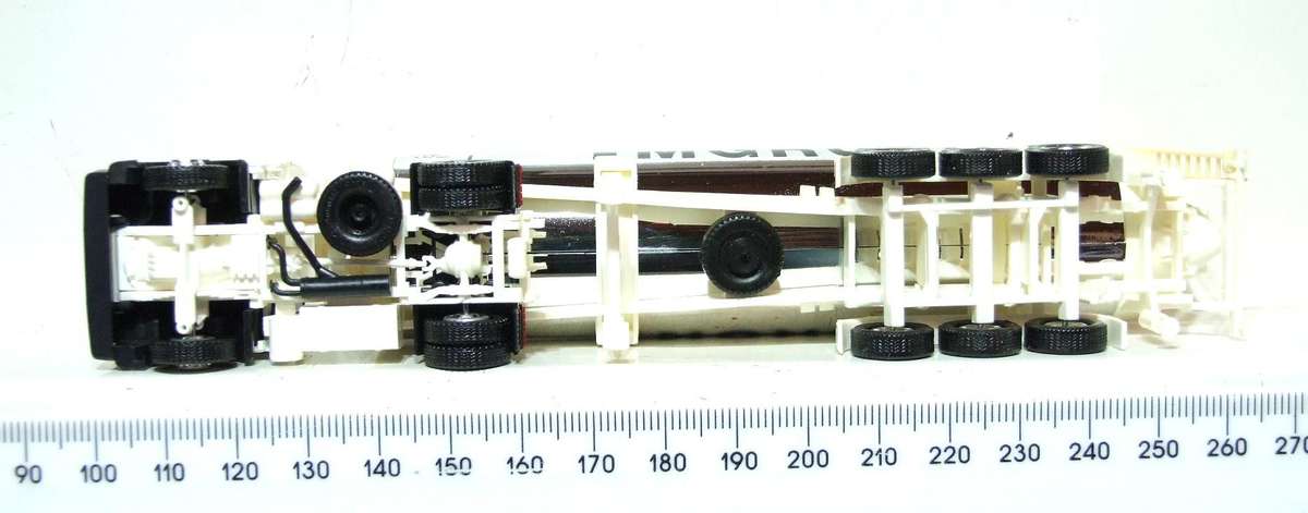 HERPA HO: Highly Detailed "iMGRUND" Mercedes Benz Horse & Tanker in Good Boxed Condition.