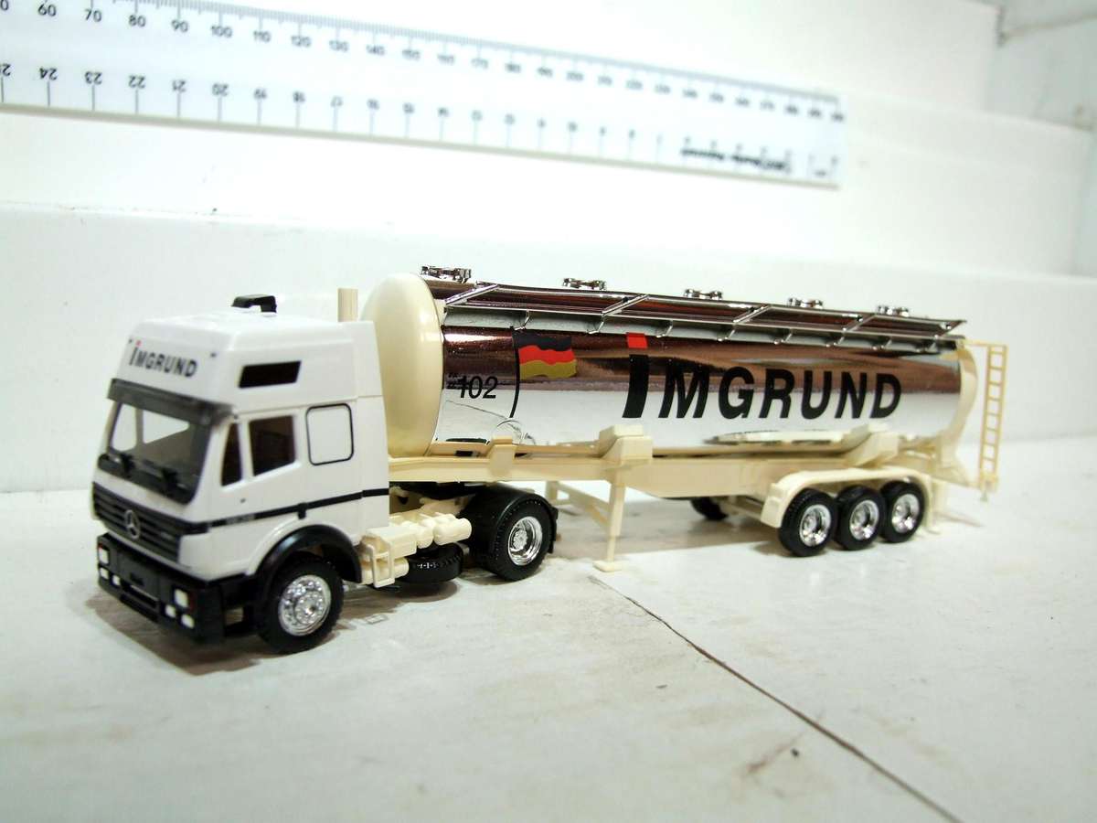 HERPA HO: Highly Detailed "iMGRUND" Mercedes Benz Horse & Tanker in Good Boxed Condition.