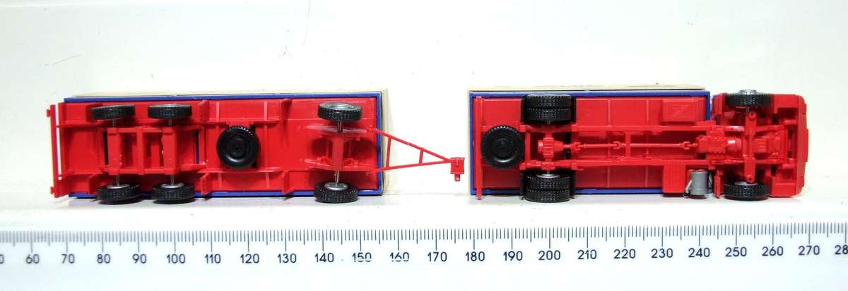 HERPA HO: Highly Detailed "SCHLITZER KORN" MAN Truck & Trailer in Good Un-Boxed Condition.