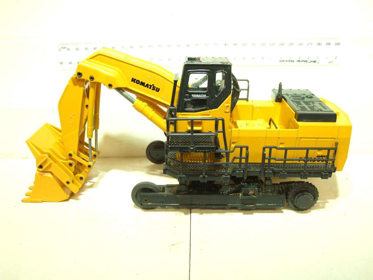 JOAL 1:50: Detailed Incomplete Komatsu PC1100LC  Excavator for Parts or Restoration.