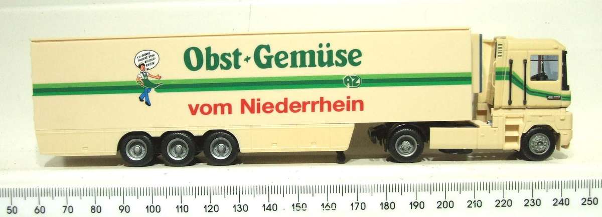 HERPA HO: Highly Detailed "OBST GEMUSSE" Renault Horse & Trailer in Good Boxed Condition.