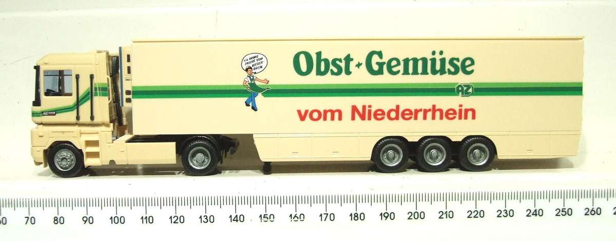 HERPA HO: Highly Detailed "OBST GEMUSSE" Renault Horse & Trailer in Good Boxed Condition.