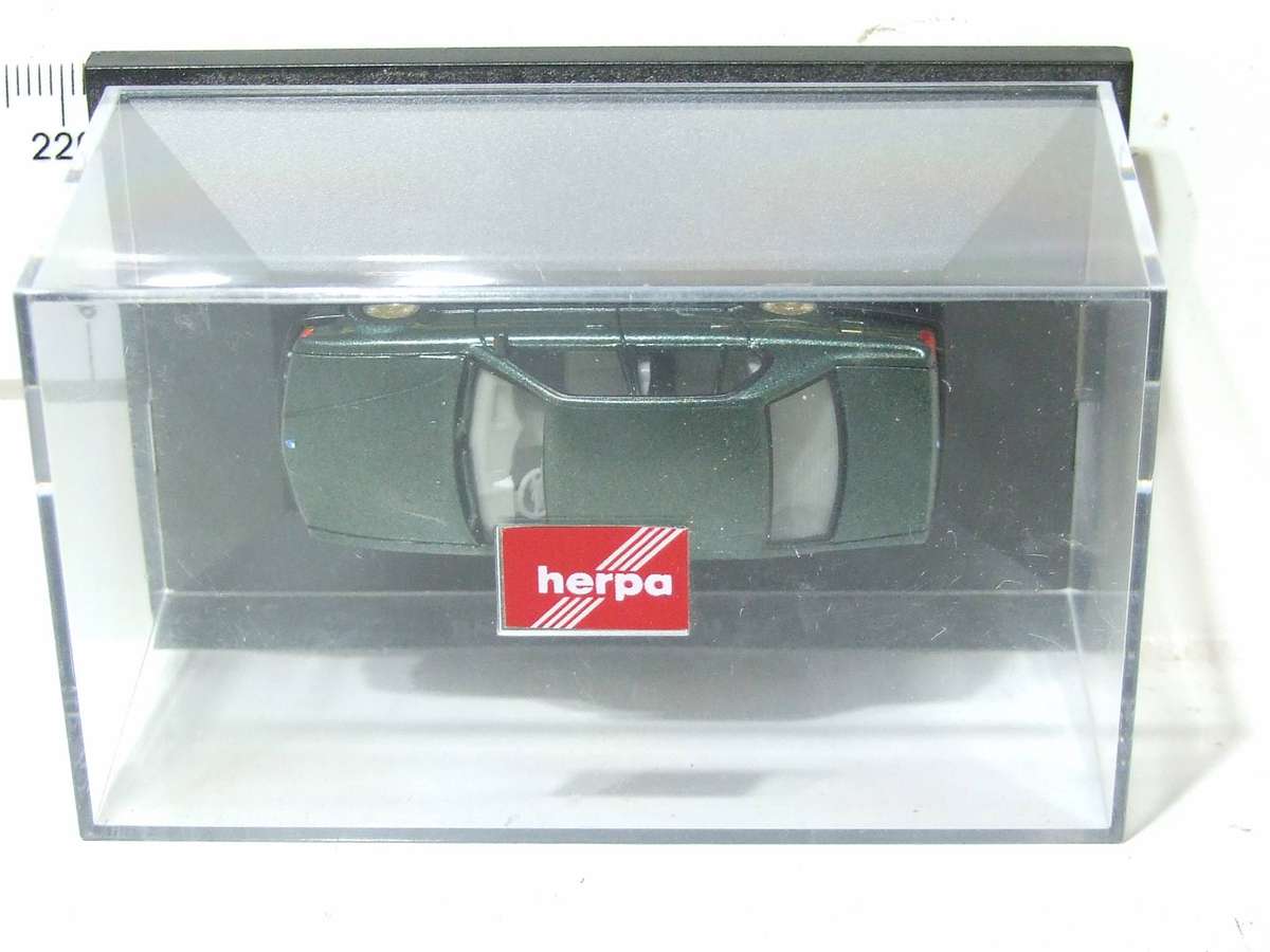 HERPA HO: This Highly Detailed BMW ALPINA B11 is in Excellent Boxed condition