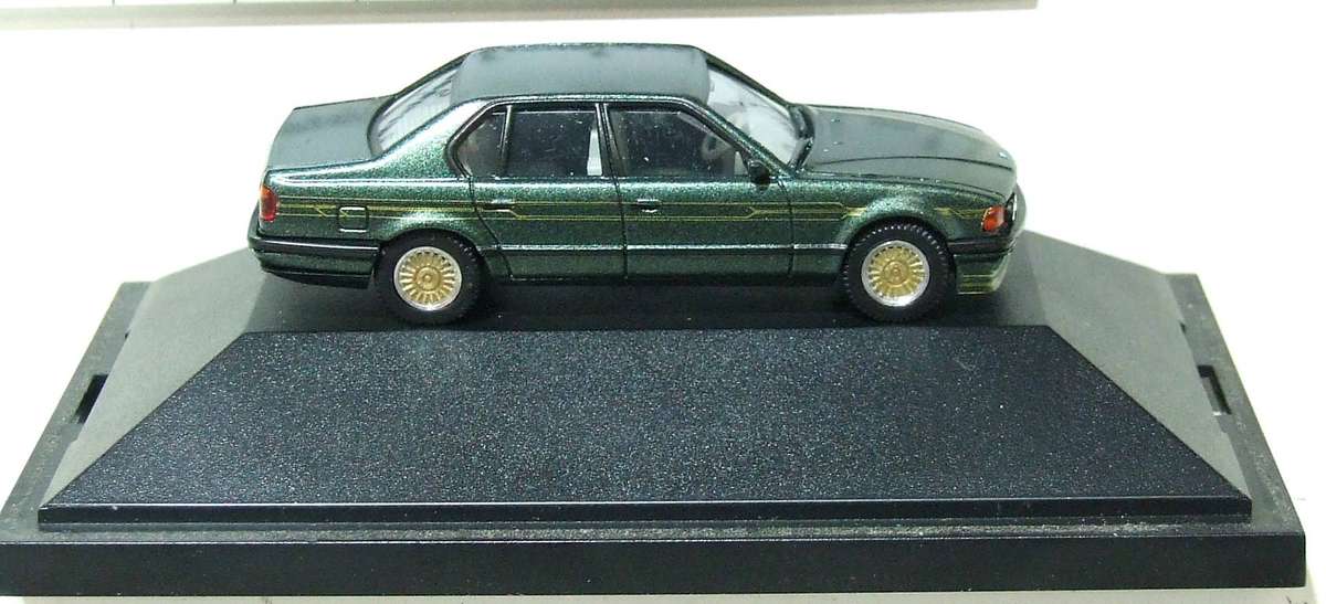 HERPA HO: This Highly Detailed BMW ALPINA B11 is in Excellent Boxed condition