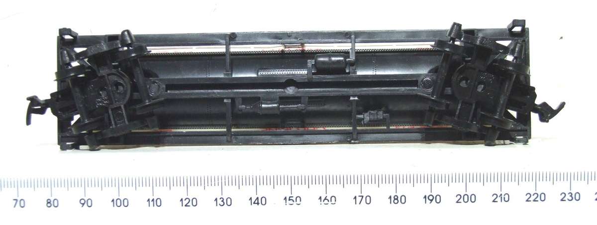 MODEL POWER HO: Liquid Chlorine 40' Tank Car in Like New Boxed Condition.