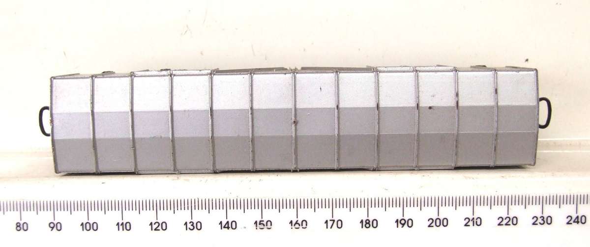 LIMA HO: SAR Silver OZ Wagon in Good Un-Boxed, Used Condition (Italy)