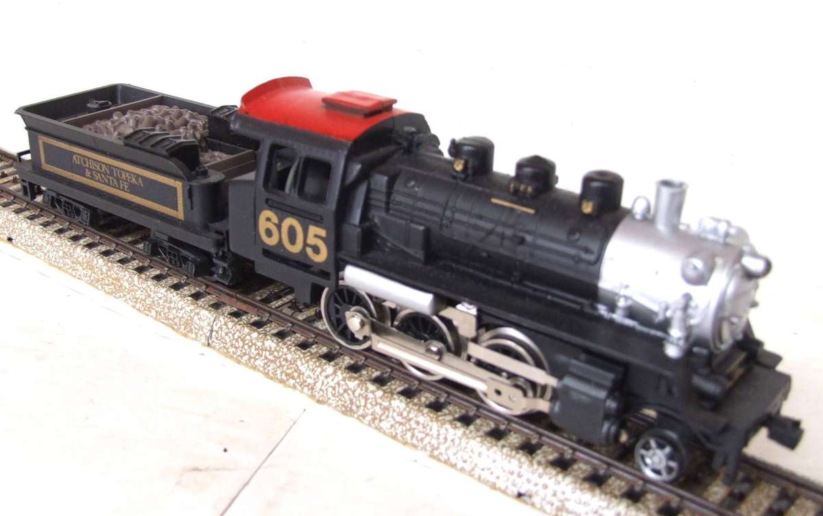 MODEL POWER HO:  SF 2-6-0 Locomotive with Water Tender in Good, Un-boxed and Used Condition.