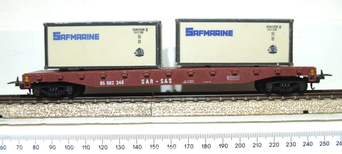 LIMA HO: SAR Container Carrier with Load in Good Un-Boxed Used Condition (Italy)