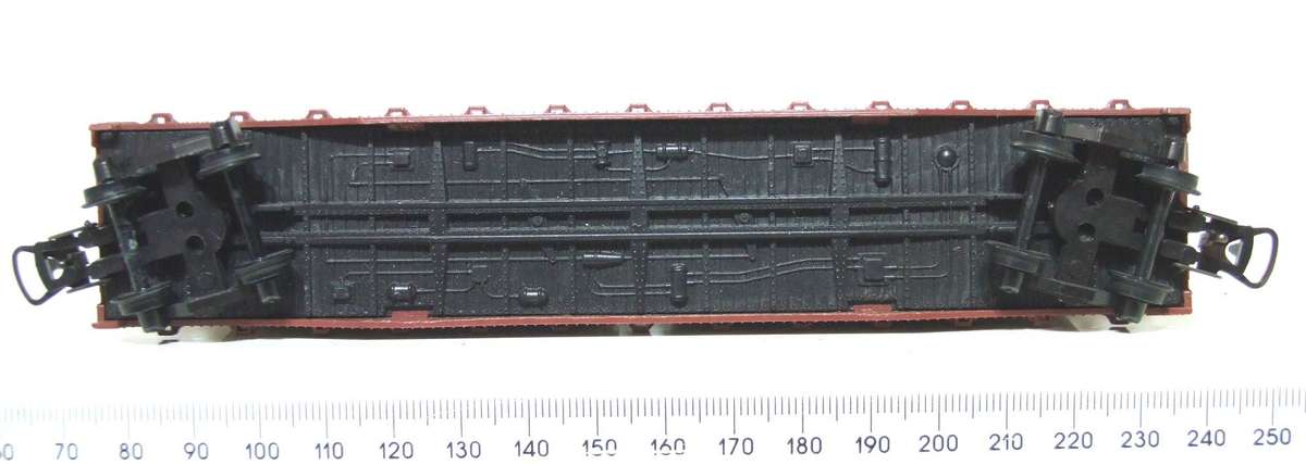 LIMA HO: SAR Container Carrier with Load in Good Un-Boxed Used Condition (Italy)