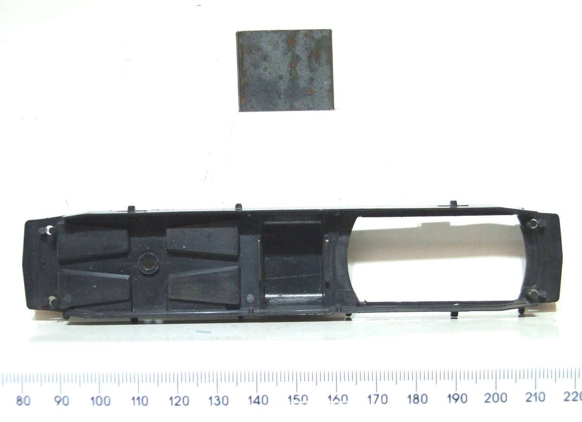 LIMA HO: SAR Power E5 Locomotive Chassis in Very Good condition for Parts.(Italy)